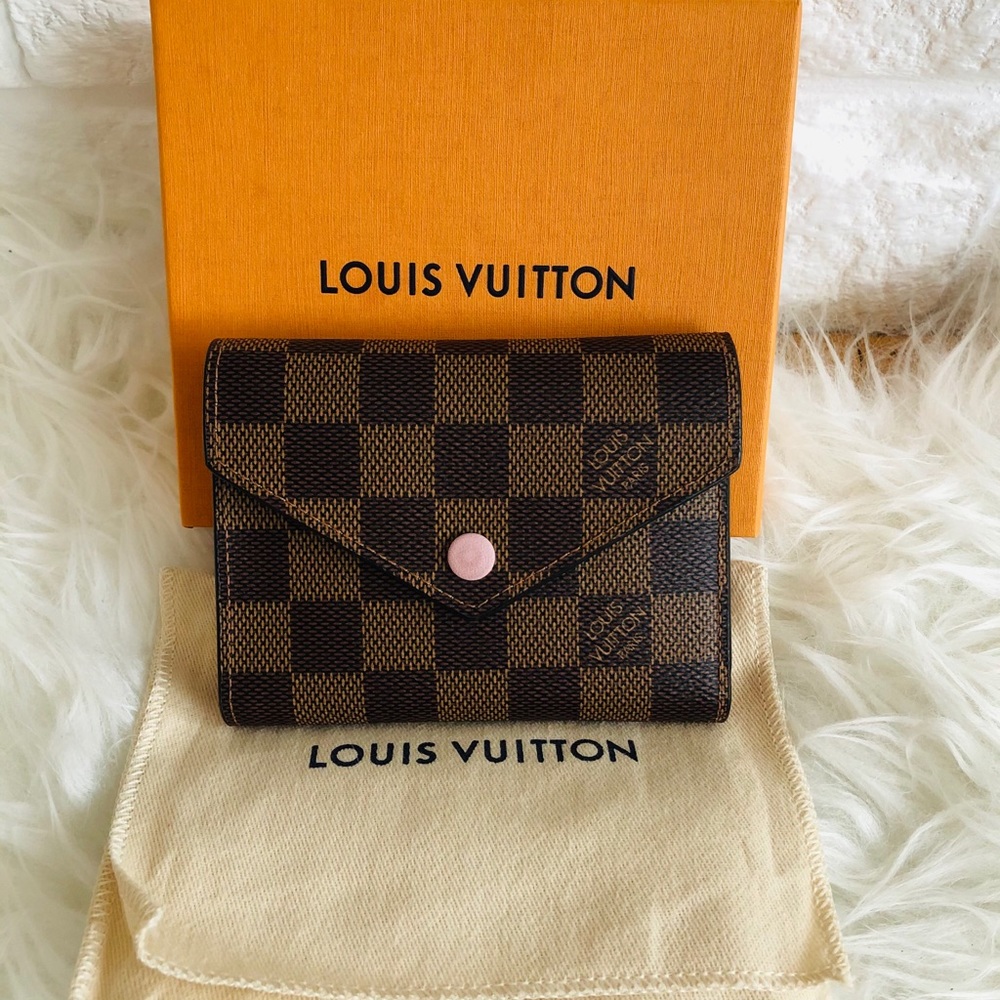 Louis Vuitton Damier Ebene Victorine Wallet